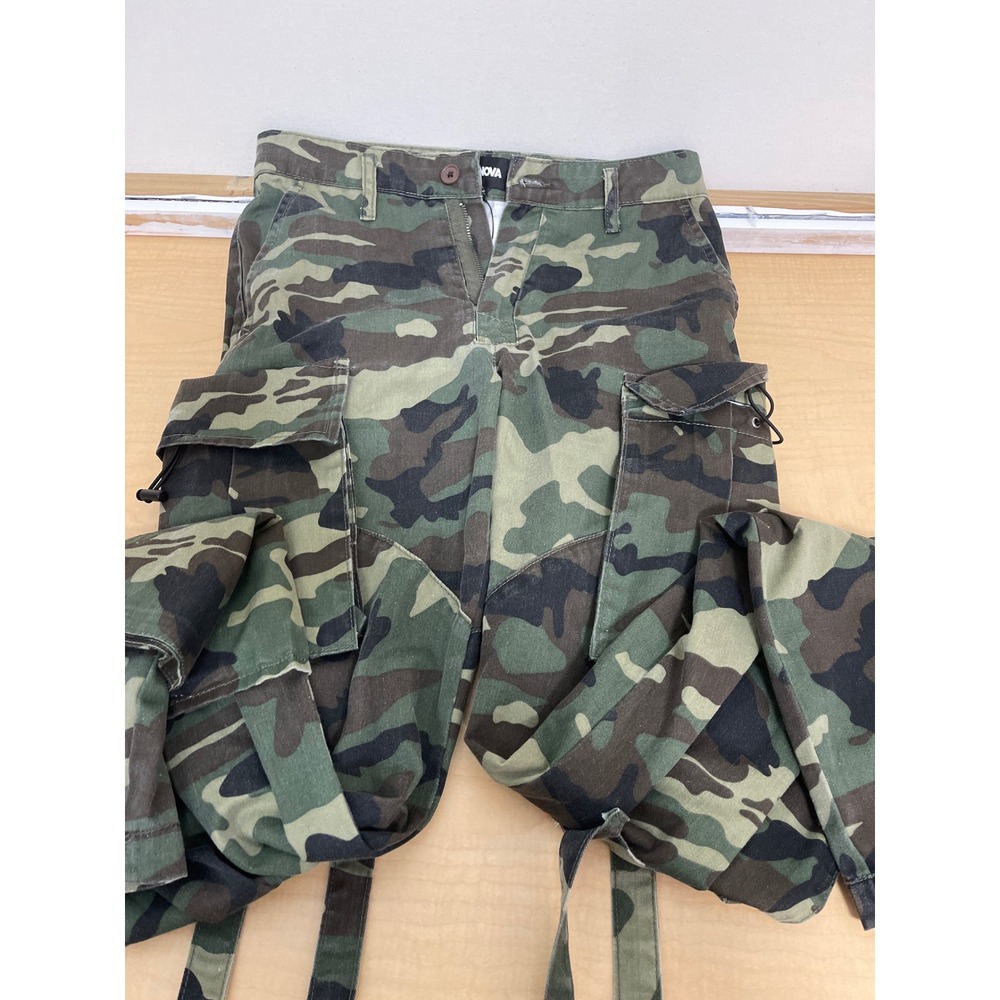 Fashion Nova Camo Cargo Pants XS Green Woodland Utility Straps ZDRBFN002